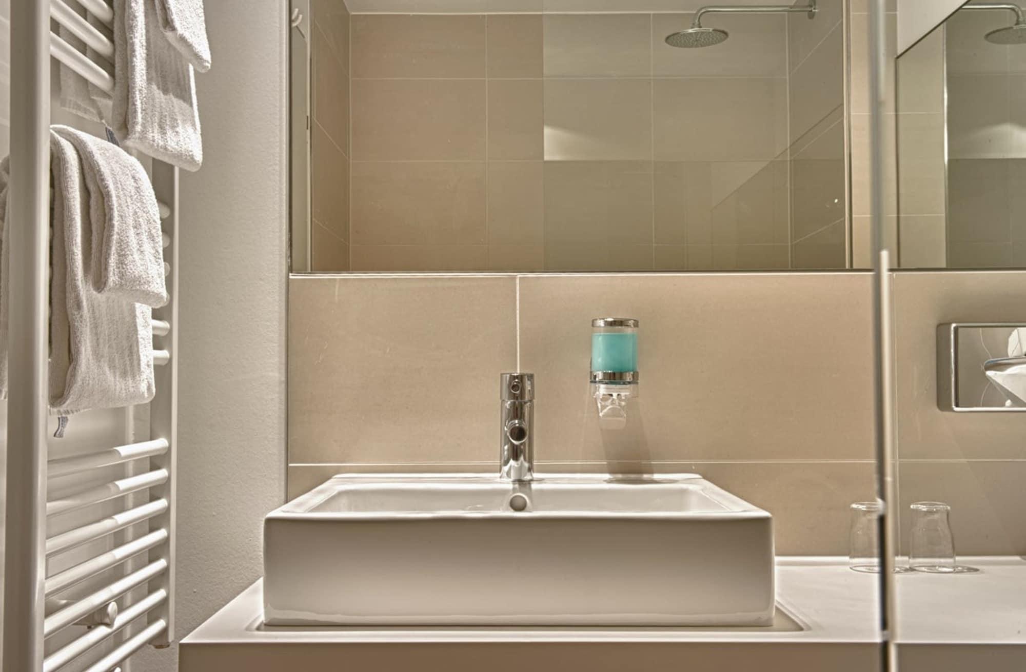 Hotel Conti Duisburg - Partner Of Sorat Hotels Habitación foto